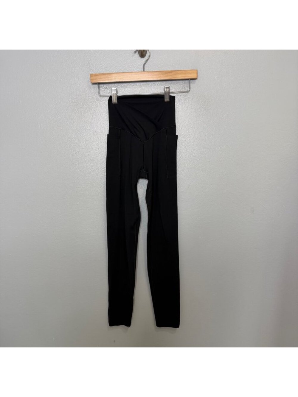 OFFLINE BY AERIE real me xtra crossover high waisted leggings in black size XS